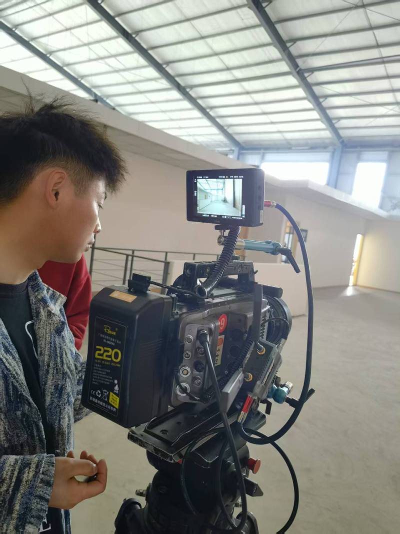 创新驱动，智领未来——沙湾县TVC与广告片拍摄制作的创新实践